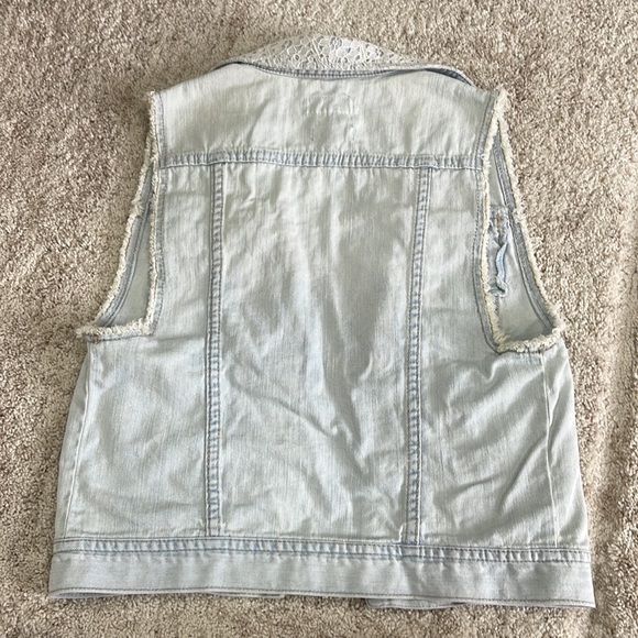 Denim Vest with lace detail - Picture 4 of 6
